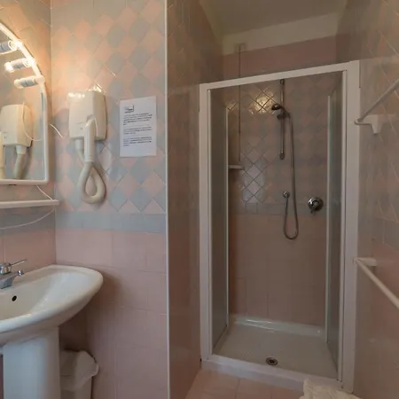 ホテル Airone (adults Only) 3*